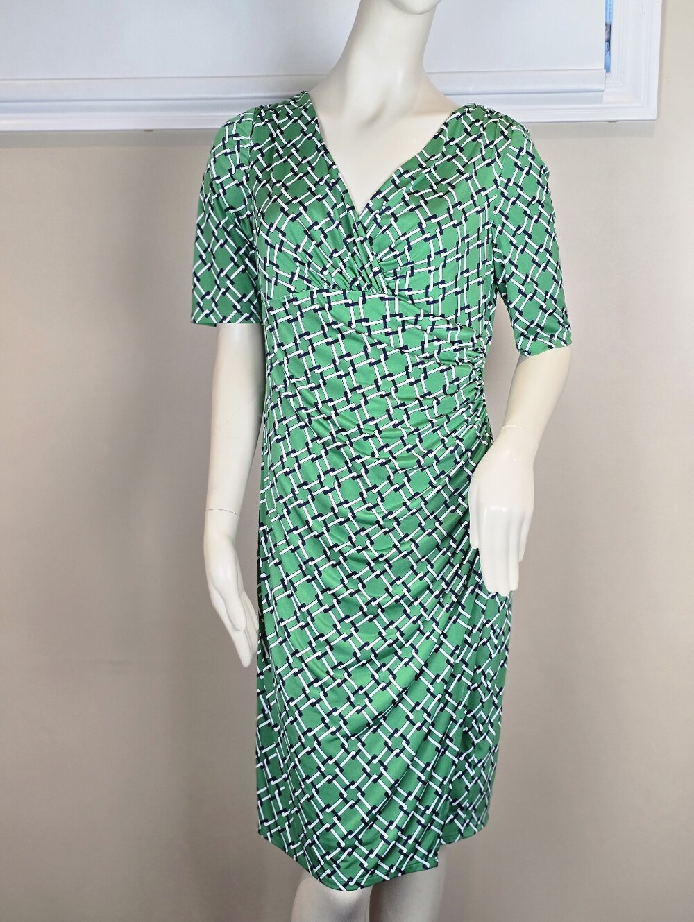 Size 12 Bodycon Green Geometric Chain Link Ruched Faux Wrap Dress Slimming